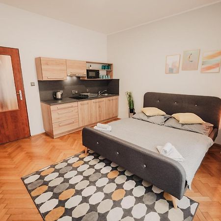 Elegant Studio, 400M From The Square Apartamento Plzeň Exterior foto